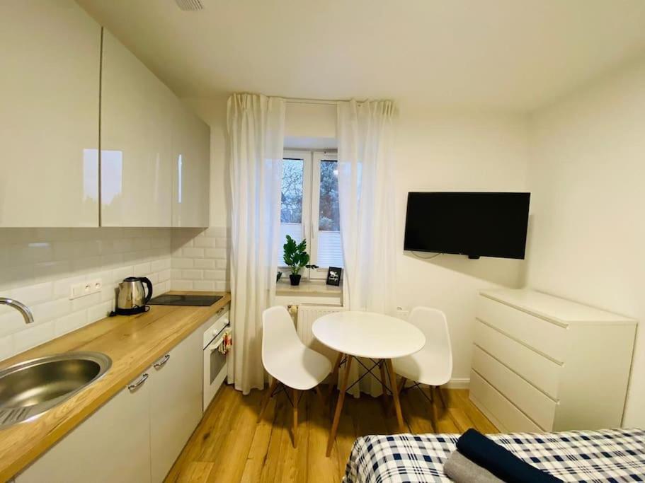 Bezagenta Mozart8 Studio Easy Access To City Wifi Apartment Warsaw Luaran gambar