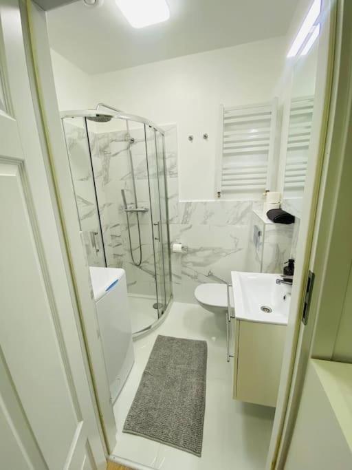 Bezagenta Mozart8 Studio Easy Access To City Wifi Apartment Warsaw Luaran gambar