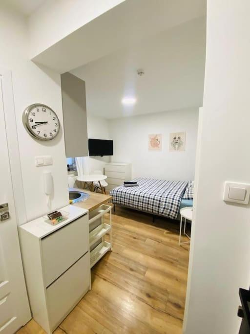 Bezagenta Mozart8 Studio Easy Access To City Wifi Apartment Warsaw Luaran gambar